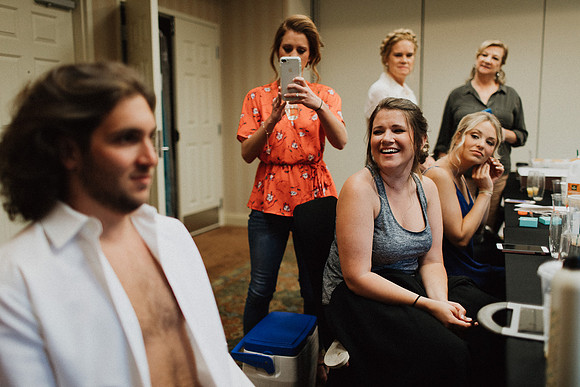 Christine-Vinny-Getting-Ready-016
