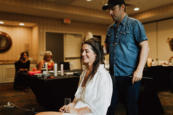 Christine-Vinny-Getting-Ready-067