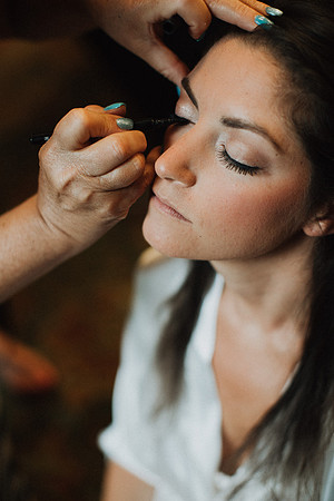 Christine-Vinny-Getting-Ready-060