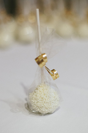 Details-081