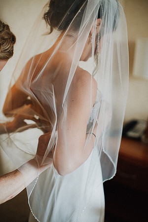 Christine-Vinny-Getting-Ready-085