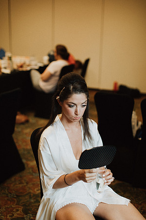 Christine-Vinny-Getting-Ready-063