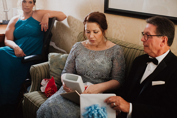 Christine-Vinny-Getting-Ready-080