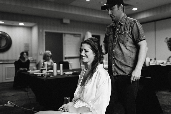 Christine-Vinny-Getting-Ready-068