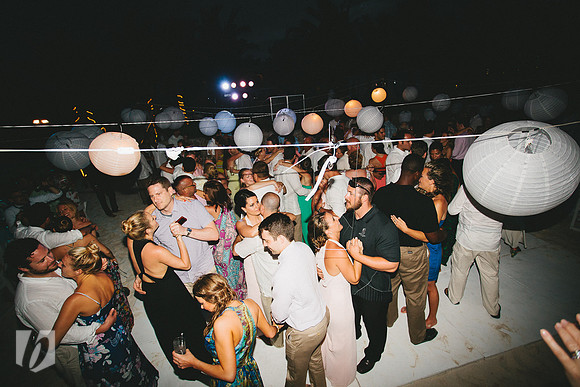 Dancing-013