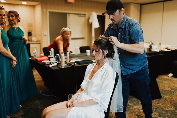 Christine-Vinny-Getting-Ready-072