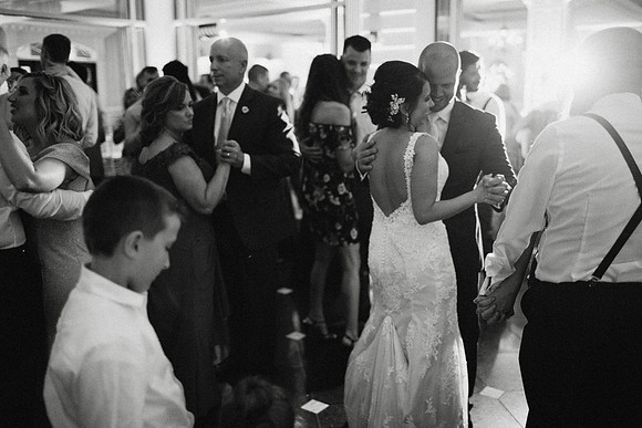 Traci-Eric-Dancing-021