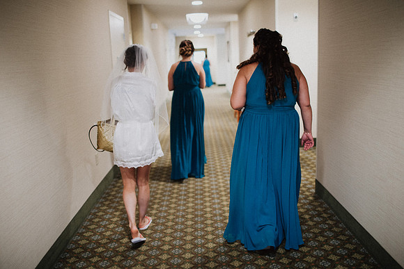 Christine-Vinny-Getting-Ready-074