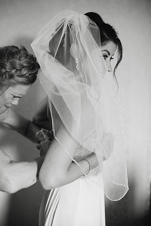 Christine-Vinny-Getting-Ready-089