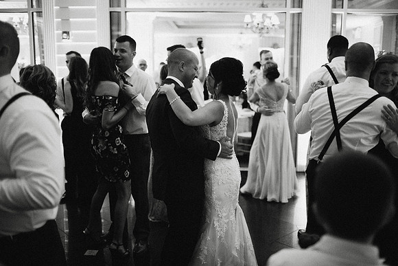 Traci-Eric-Dancing-020
